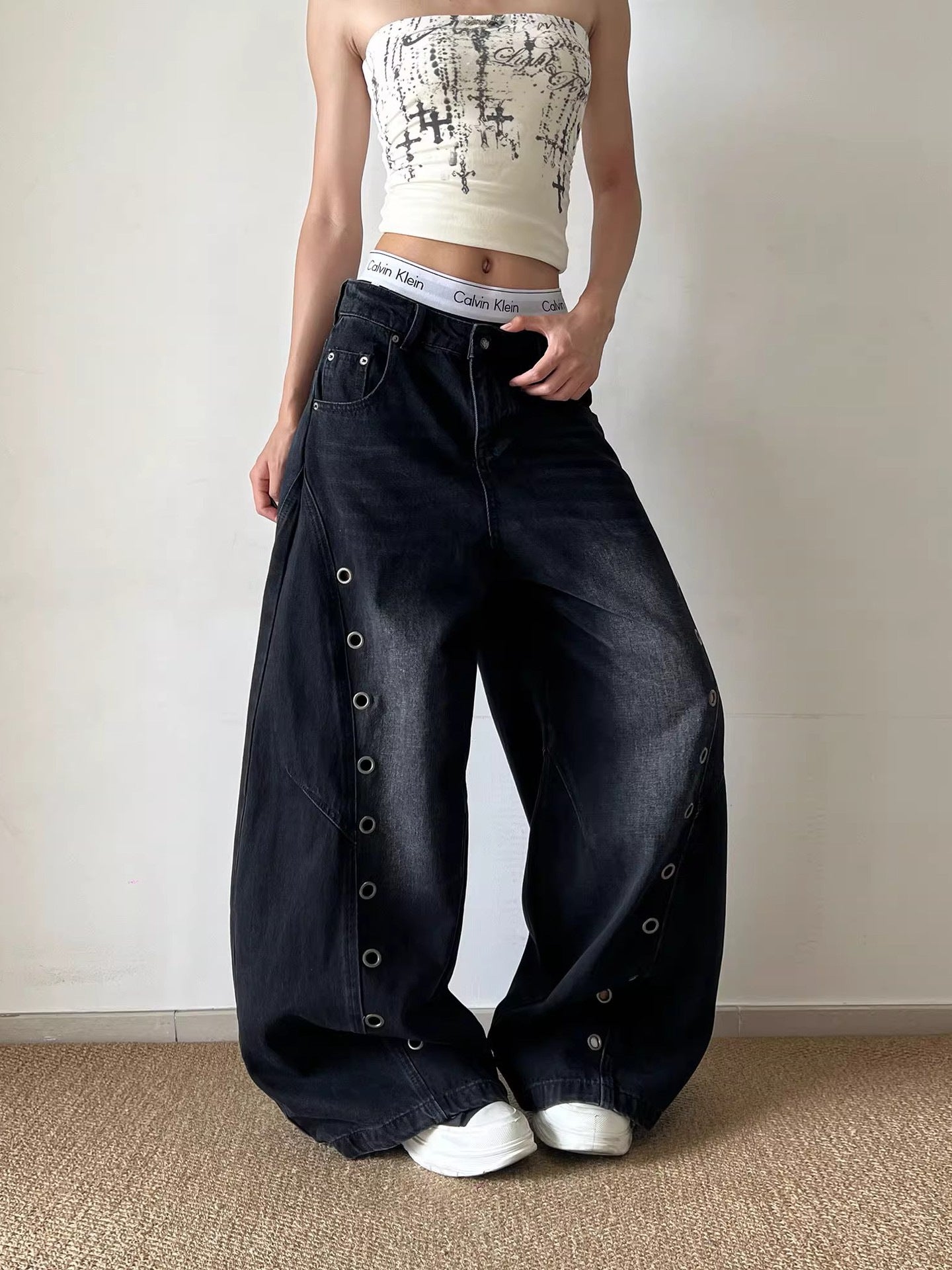 Eyelet Washed Scimitar Jeans