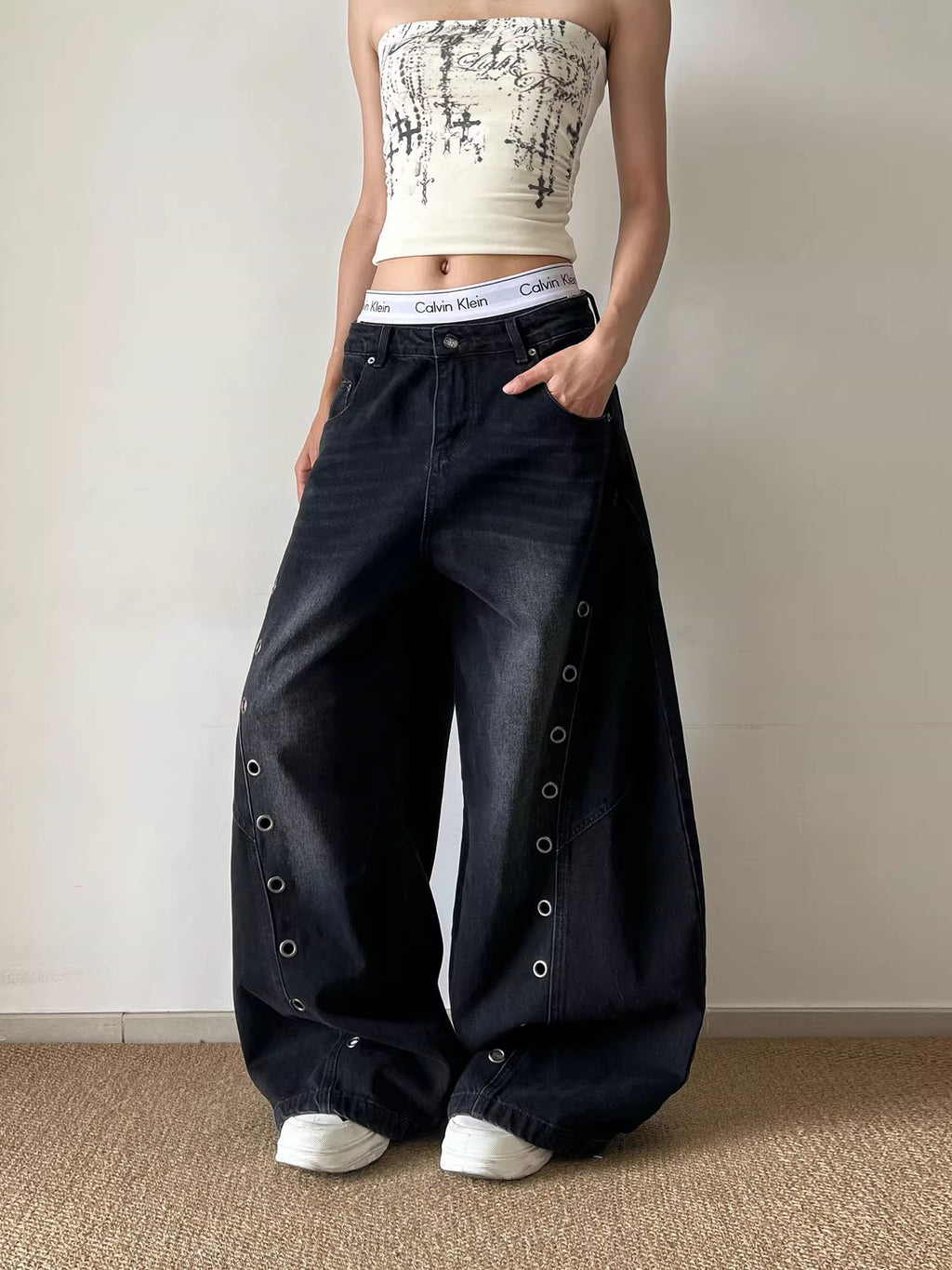 Eyelet Washed Scimitar Jeans