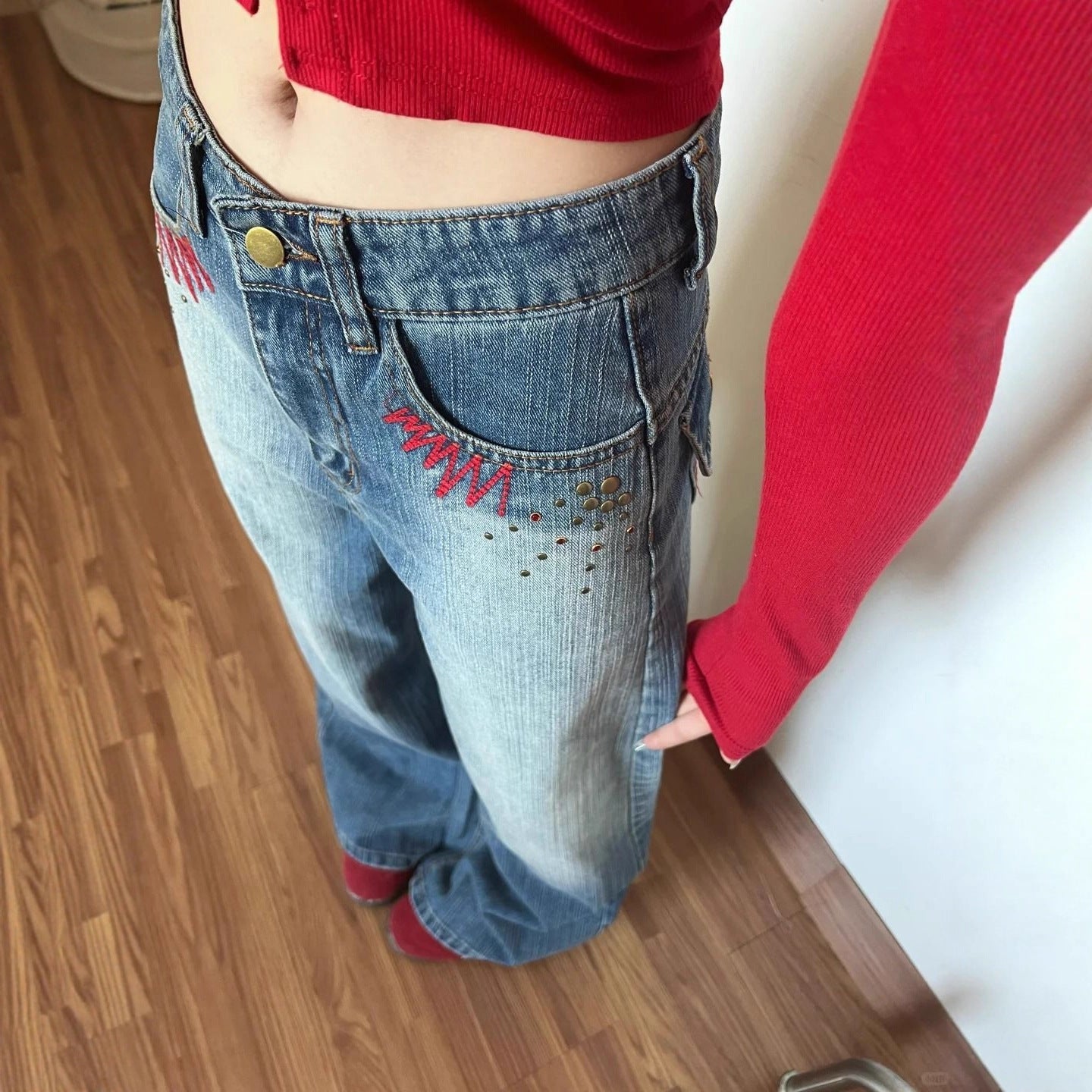 Retro Washed High-Waist Loose Fit Denim Jeans For Women